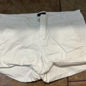 American Eagle Shortie Shorts white Sz 10
